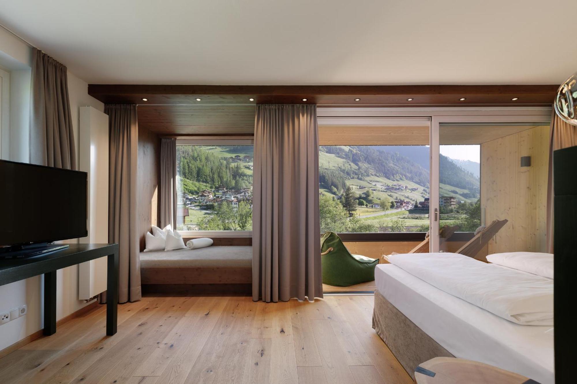 Alpine Life Hotel Anabel Cadipietra Esterno foto